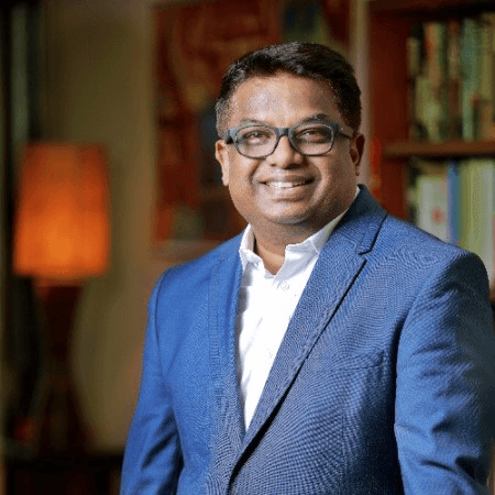 Associate Director Vincent Fernandez