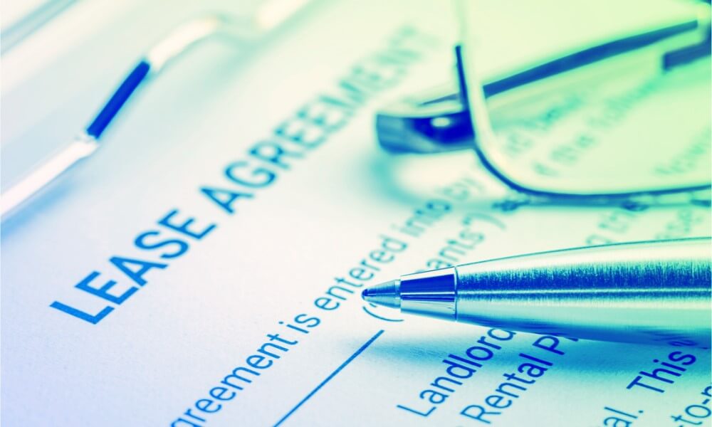 Lease agreements, negotiation and restructuring